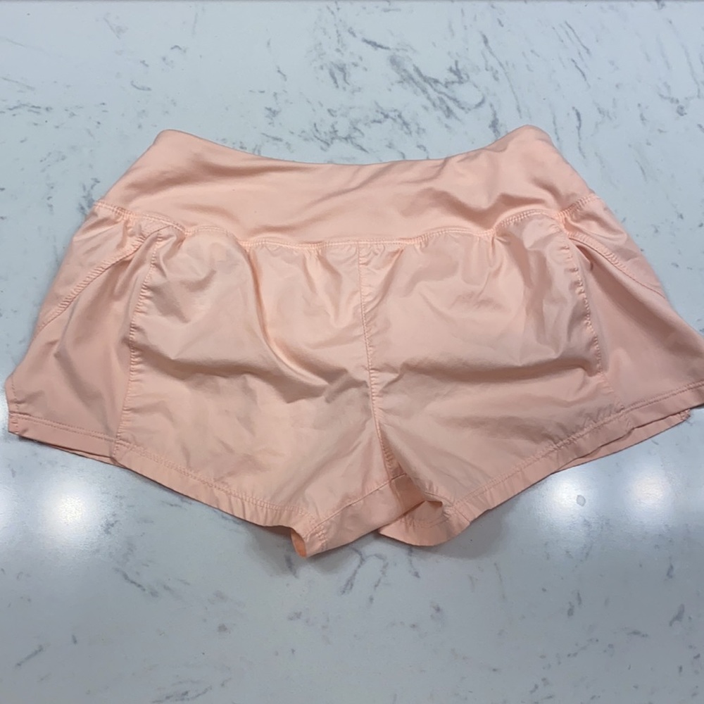 Shorts - Picture 2 of 4